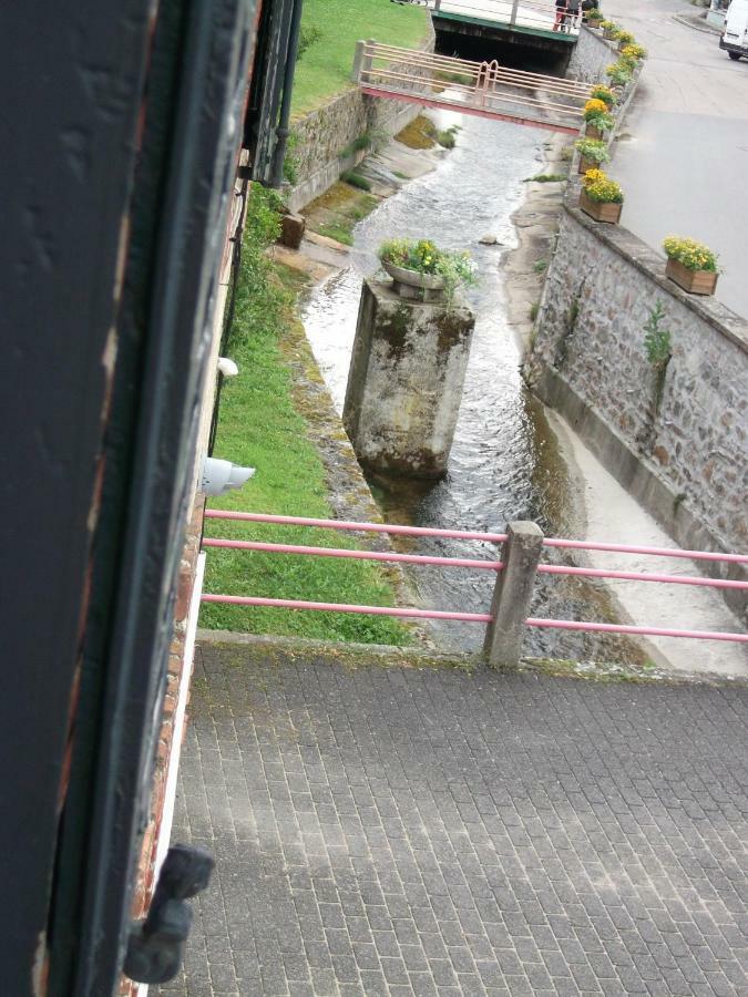 Hote Du Couzan Sail-sous-Couzan Exterior photo